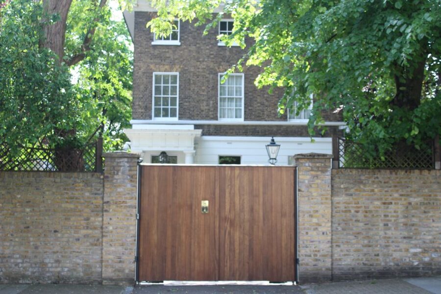 London: The Beatles Walking Tour of Marylebone and Abbey Rd - Price and value for this 2.5-hour Beatles tour
