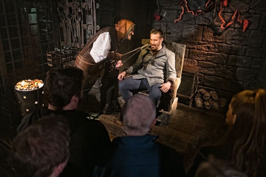 London: The London Dungeon and London Eye Combo Ticket - How Scary Is It, Really? Age Rules and Nervous-Disposition Reality