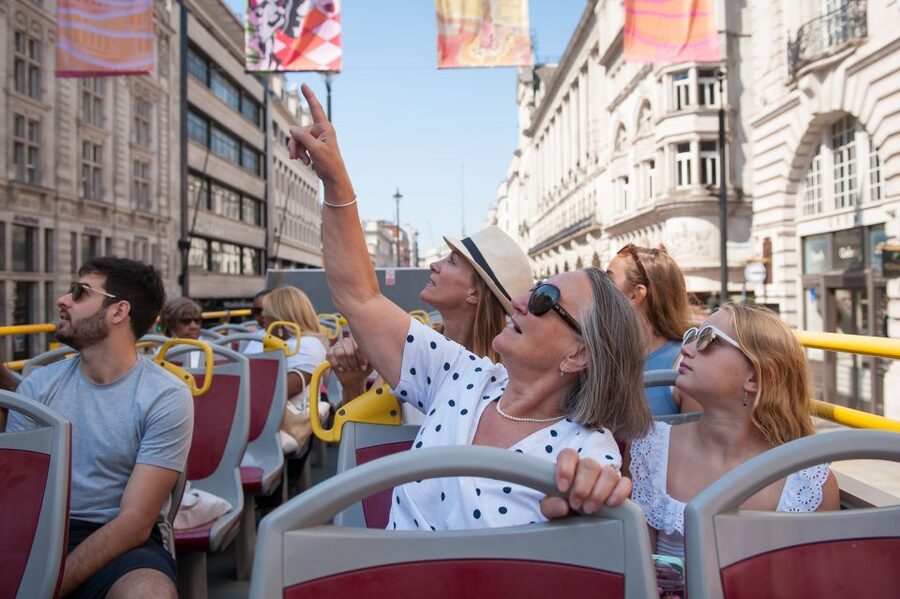 London: Tootbus Hop-on Hop-off with optional River Cruise - Four themed walking tours: the “small steps” that make the bus pay off