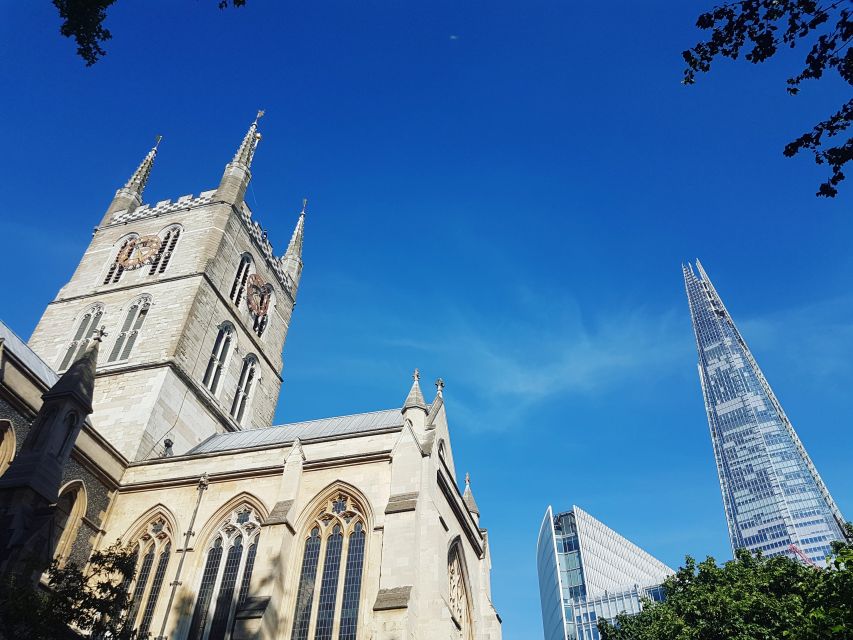 London: Top 30 Sights Walking Tour and The Shard Entry - Borough Market and London Bridge: where the day gets busy fast