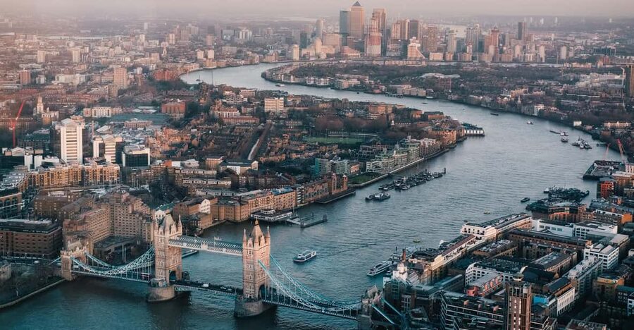 London: Top Attractions and City Highlights Walking Tour - Churchill War Rooms: Wartime Planning After the Royal and Political Tour