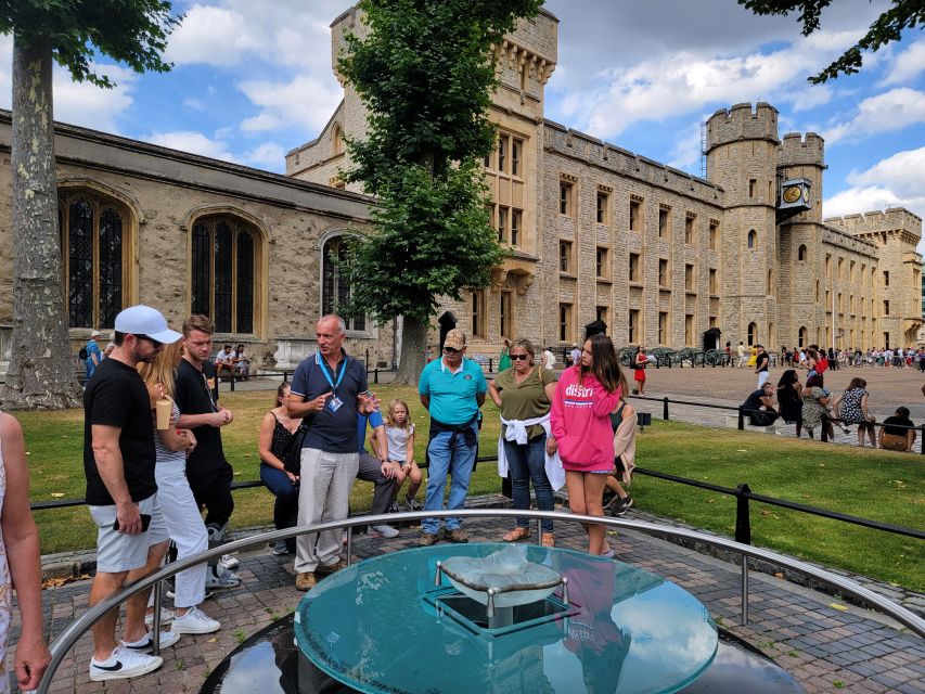 London: Tower of London Tour with Crown Jewels & Beefeaters - How the 2 to 2.5 Hour Plan Works for Families and History Fans