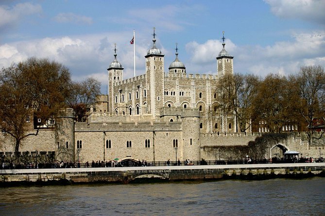 London Vintage Bus Tour Including River Thames Cruise with Optional Lunch - Thames Cruise From Tower Pier: The Best Change of Pace