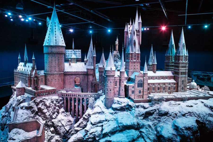 London: Warner Bros. Studio Tour and River Thames Cruise - Timed entry at Warner Bros: how to make your arrival count