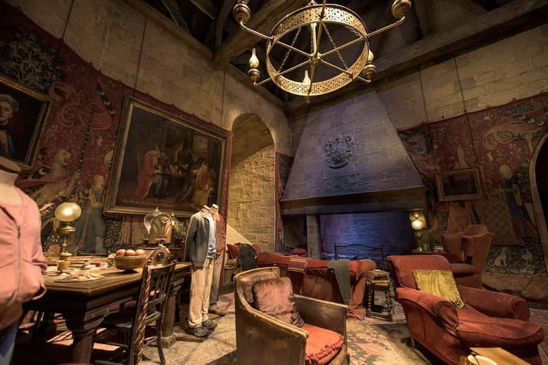 London: Warner Bros. Studio Tour with Transfers - From the Great Hall to Dumbledore’s office: how the Hogwarts rooms work