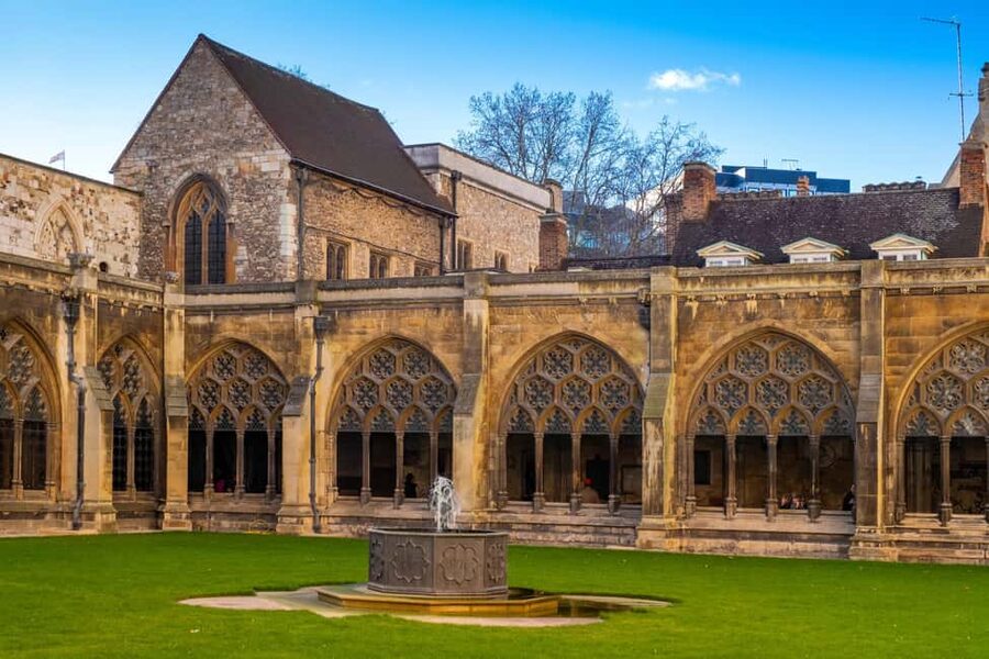 London: Westminster Abbey, Big Ben & Buckingham Guided Tour - Big Ben and Parliament without tickets: what that means for your expectations