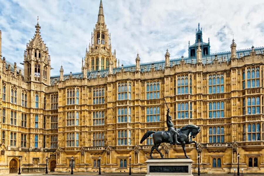 London: Westminster Abbey, Big Ben & Buckingham Guided Tour - Should you book the Westminster Abbey, Big Ben, and Buckingham guided tour?