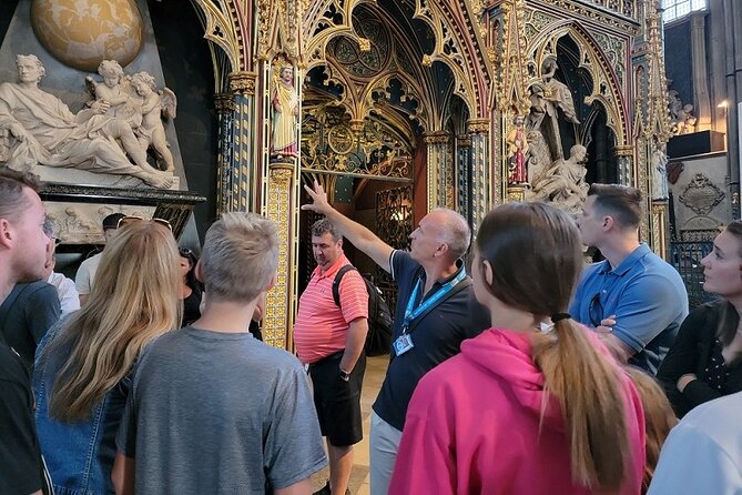 London: Westminster Abbey, Big Ben & Changing of the Guards Tour - Westminster Abbey skip-the-line entry, plus the specific stops that make it click