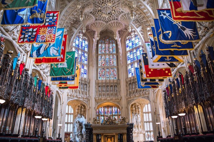 London Westminster Abbey French Tour with Fast-Track Tickets - Big Ben and the Houses of Parliament stops, quick viewpoints with real context