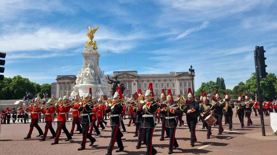 London: Westminster and Changing of the Guard Tour - Who Should Book This Tour, and Who Might Want a Different Fit