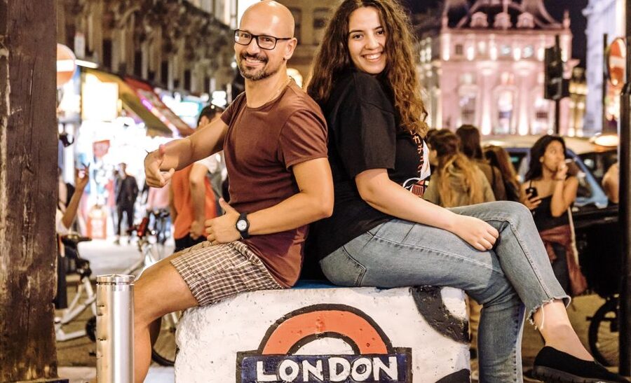 London: Westminster to Covent Garden Personalized Tour - Covent Garden covered market: designer finds and buskers who earned their spot