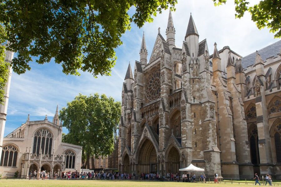 London: Westminster WW2 Tour & Churchill’s War Rooms Ticket - The one-hour walk: Parliament, the Abbey area, and why Downing Street matters in wartime