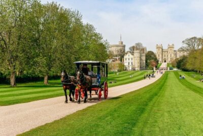 Windsor, Stonehenge, Bath, and Roman Baths Day Trip