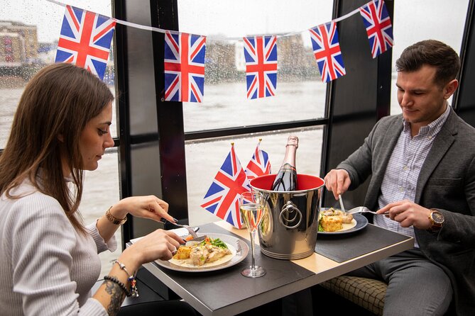 Lunch River Cruise on the Thames with 2-Course Meal - Service and onboard comfort: where City Cruises seems to win