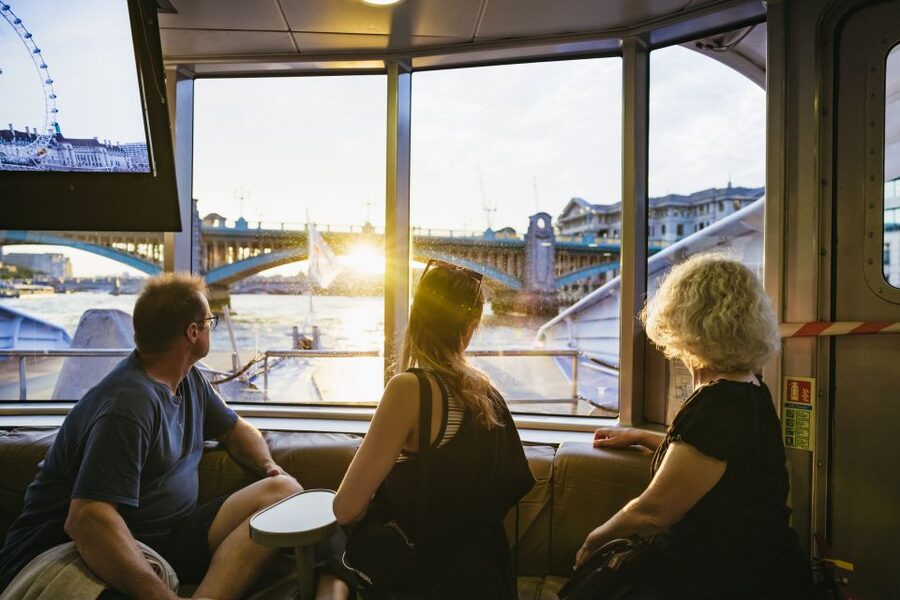 Magical London: Harry Potter Guided Walking Tour - Thames views and the optional boat segment: when the city actually feels cinematic