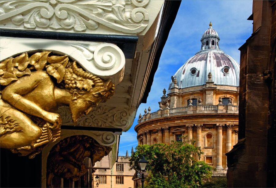 Oxford: Official University and City Walking Tour - Literary Oxford, real authors, and fictional creations