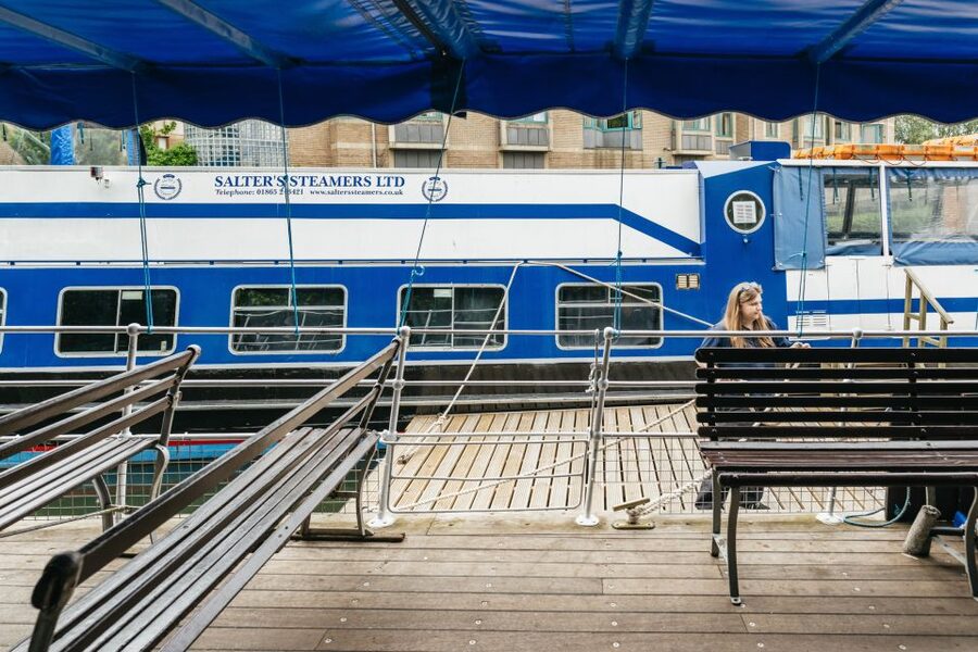 Oxford: River Thames Sightseeing Cruise - From Folly Bridge to Iffley Lock in 40 Minutes: The Real Flow of the Ride