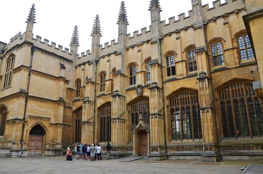 Oxford: University and City Walking Tour with Alumni Guide - Divinity School Realities in June to August (Plan With Caution)