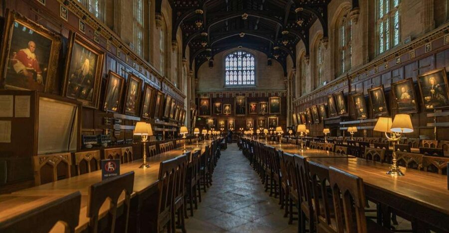 Oxford: University Walking Tour with Christ Church Visit - Oriel and Merton College stops, plus the Bridge of Sighs photo moment