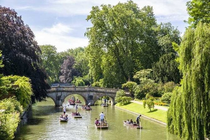 Private Cambridge Punting Tour - River Cam Route Highlights, from Kings College to the Mathematical Bridge