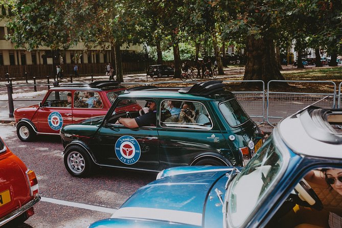 Private Panoramic Tour of London in a Classic Car - Leake Street Arches: Banksy walls and a hands-on street-art moment