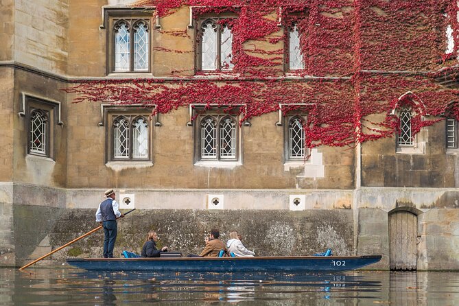 Punting Tour in Cambridge - Why a River Cam punt is the fastest way to get Cambridge
