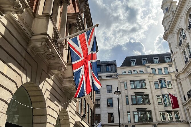 Royal Historic Pubs Walking Guided Tour in London - What the route really gives you: “central,” but not only the usual sights