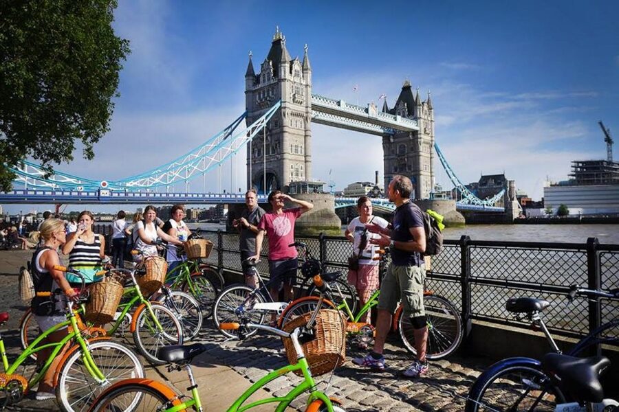 Secret London Tour by Bike - City of London Landmarks: Bank of England, the Gherkin, and the Old Stock Exchange Area