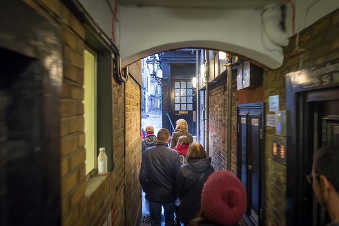 Secret Walking Tour of Central London - A fun 90 minutes of Central London trivia on quiet streets