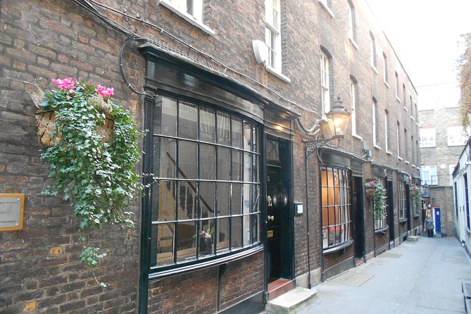 Secret Walking Tour of Central London - Who this tour is best for