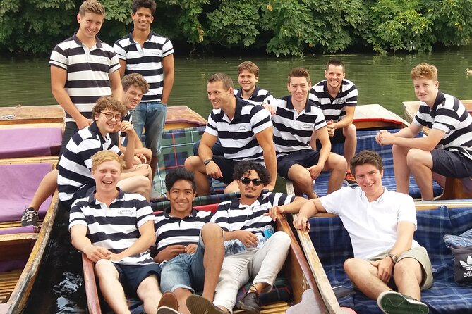 Shared Guided Punting Tour of Cambridge - Trinity College Library and the backs: the views you came for
