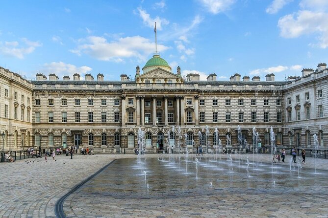 Sherlock Holmes Walking Tour in London - Starting at Piccadilly Circus, Where the Holmes Trail Begins