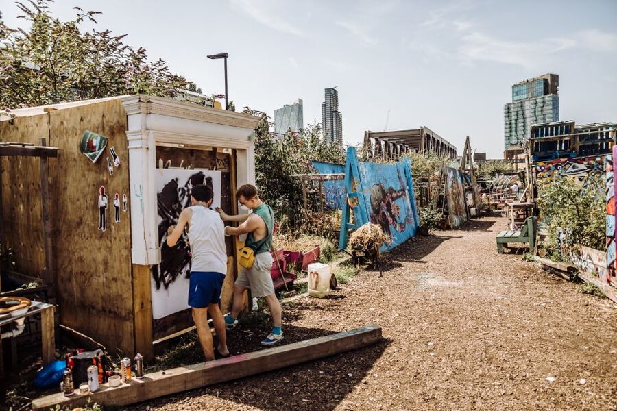 Shoreditch: Street Art & Hidden Gems with a Local Host - Brick Lane: where food stalls meet independent shops and quirky cafes