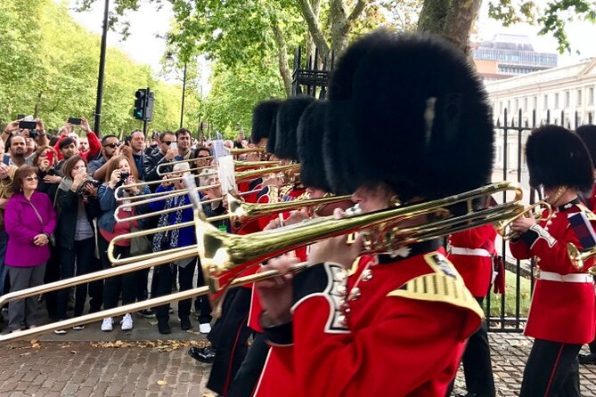 Skip the Line Tower of London & Westminster Tour and River Cruise - Whitehall and Horse Guards Parade: the lesser-seen guard moment
