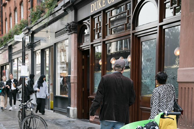 Soho Music & Historic Pubs Tour - The pubs themselves: why unique atmospheres matter