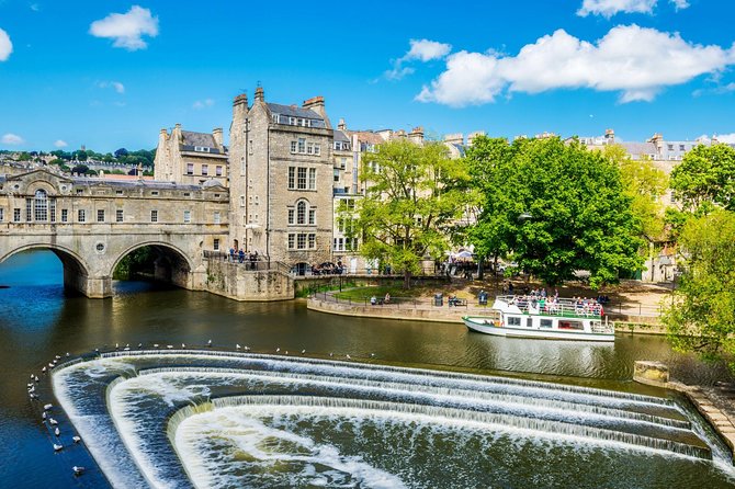 Stonehenge and Bath Day Guided Tour from London - Entering Bath Like a Local: Royal Crescent, Abbey, and the River Avon Mood