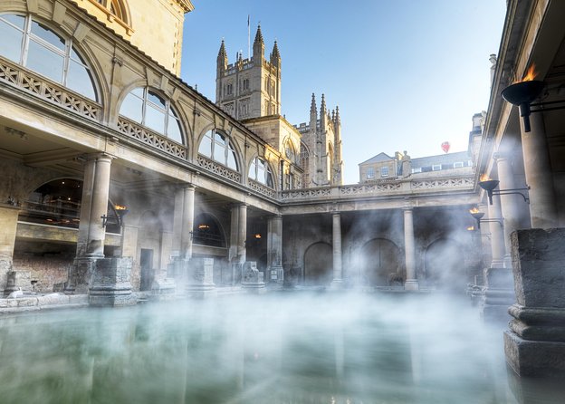 Stonehenge and Bath Guided Day Tour from London - A long day that saves you the hassle