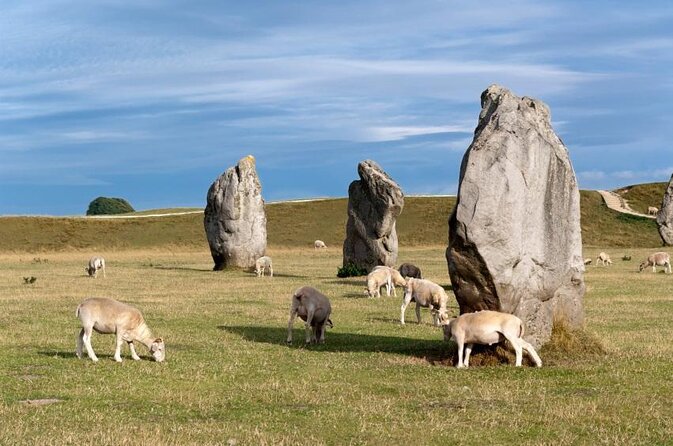 Stonehenge, Avebury & the Cotswolds from Bath (Small group) - The 8:15 Start and Stonehenge Timing That Saves Your Day