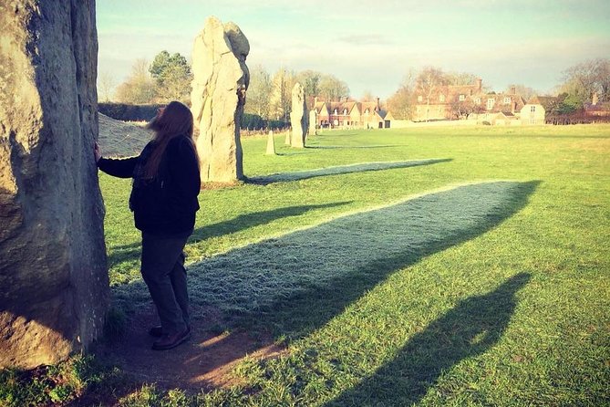 Stonehenge, Avebury & the Cotswolds from Bath (Small group) - Lacock National Trust Village for Lunch and Storybook England