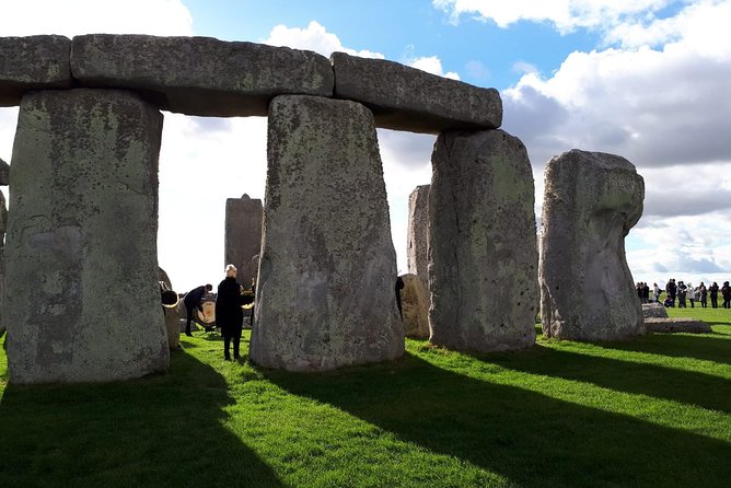 Stonehenge Inner Circle Private Tour from London with Bath Visit - Bath’s Georgian highlights plus optional Roman Baths Museum and Bath Abbey time