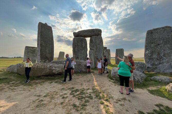 Stonehenge Inner Circle Private Tour from London with Bath Visit - The coach day from London: meeting point, pacing, and what to expect on the ride