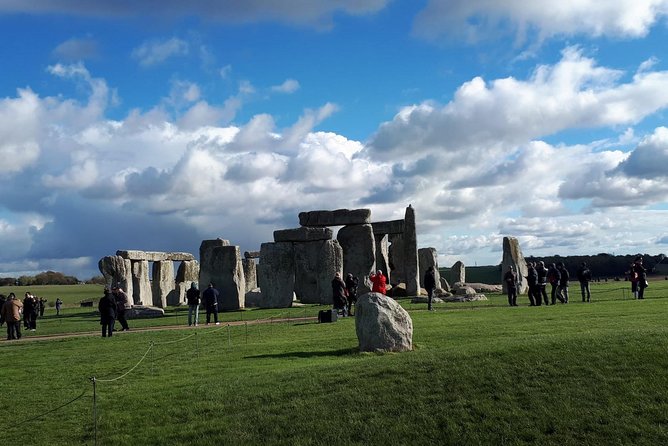 Stonehenge Shuttle Bus from London with Optional Fish & Chips - Getting to Stonehenge: entry tickets and visitor center time matter