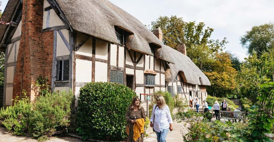 Stratford-upon-Avon: Anne Hathaway's Cottage Entry ticket - Getting in: voucher check-in and how the day ticket works