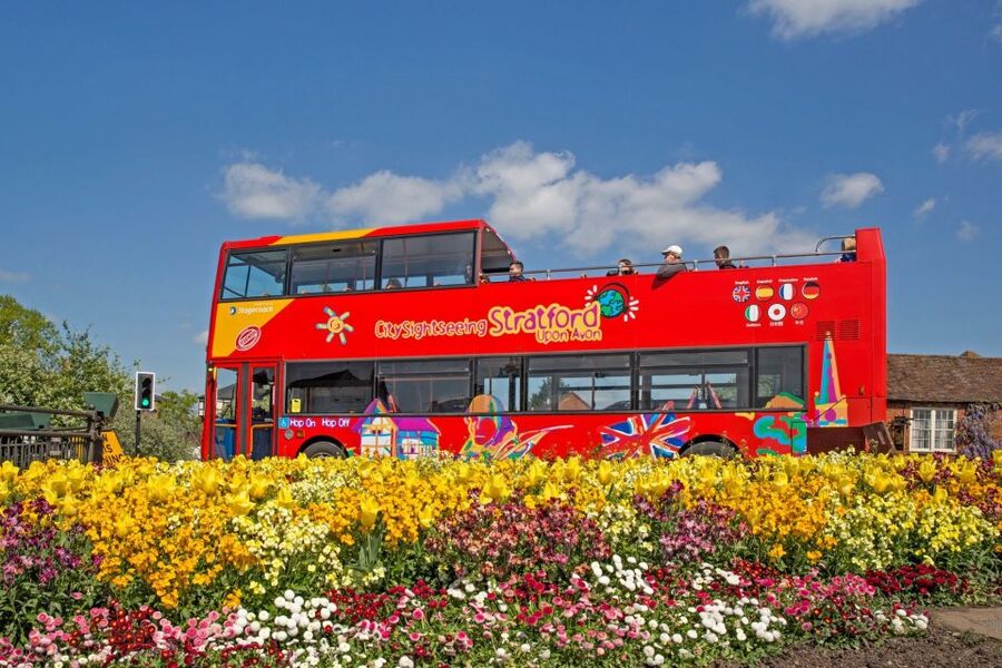 Stratford-upon-Avon:City Sightseeing Hop-On Hop-Off Bus Tour - Who this Stratford tour fits best