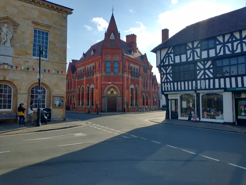 Stratford-Upon-Avon: The Famous Walk Talk Show - Who This Tour Fits Best (and Who Might Want to Think Twice)