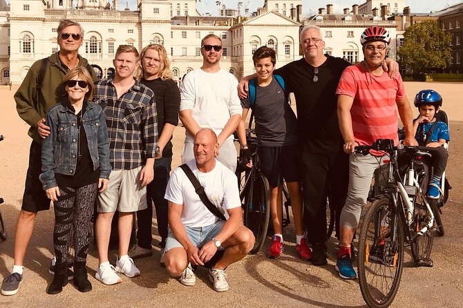 The London Landmarks. 3.5 hour Morning tour - Royal Albert Hall: history you can see from the bike