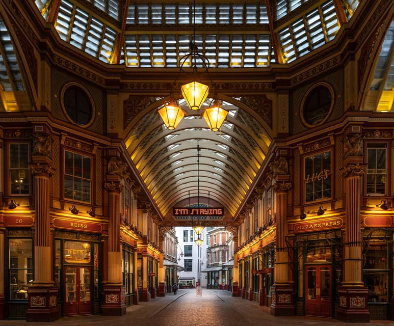 The most complete and exclusive Harry Potter tour in London - London Bridge to Southwark Cathedral, plus the Ministry of Magic mood