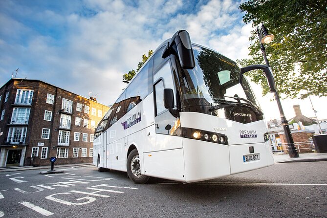 The Original Jack the Ripper Coach Tour of Haunted London - What to wear and bring for dark streets and short listening stops