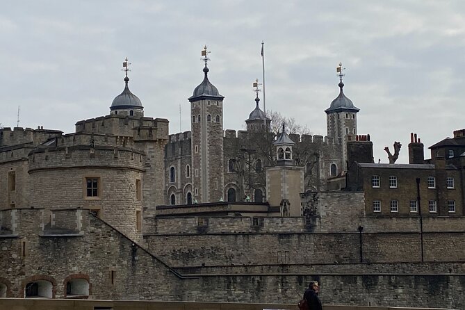 The Tower of London - Small Group Tour with a Local Expert - Beefeaters: history with a living twist, not just a costumed stop