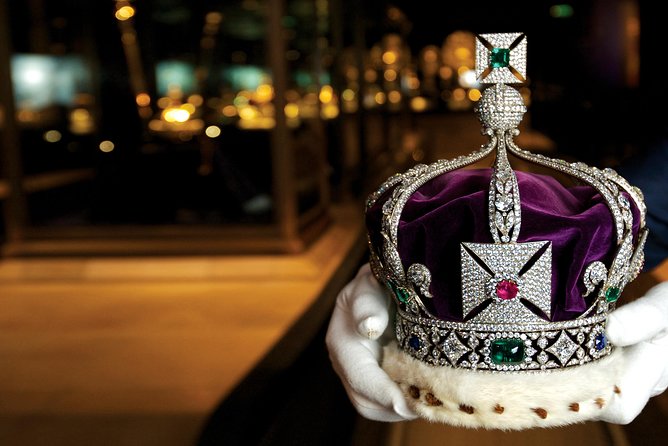 Tower of London and Crown Jewels Exhibition Ticket - Tower of London Magic: One Ticket, Many Eras of Control and Power